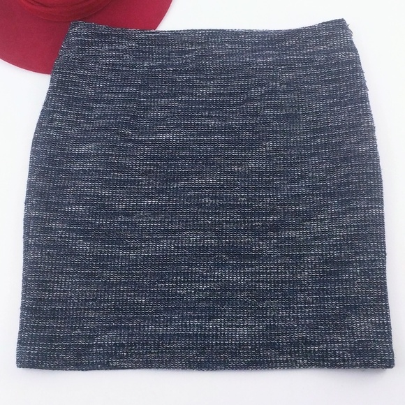Banana 🍌 Republic |Navy White Italian Tweed Skirt - Picture 1 of 8